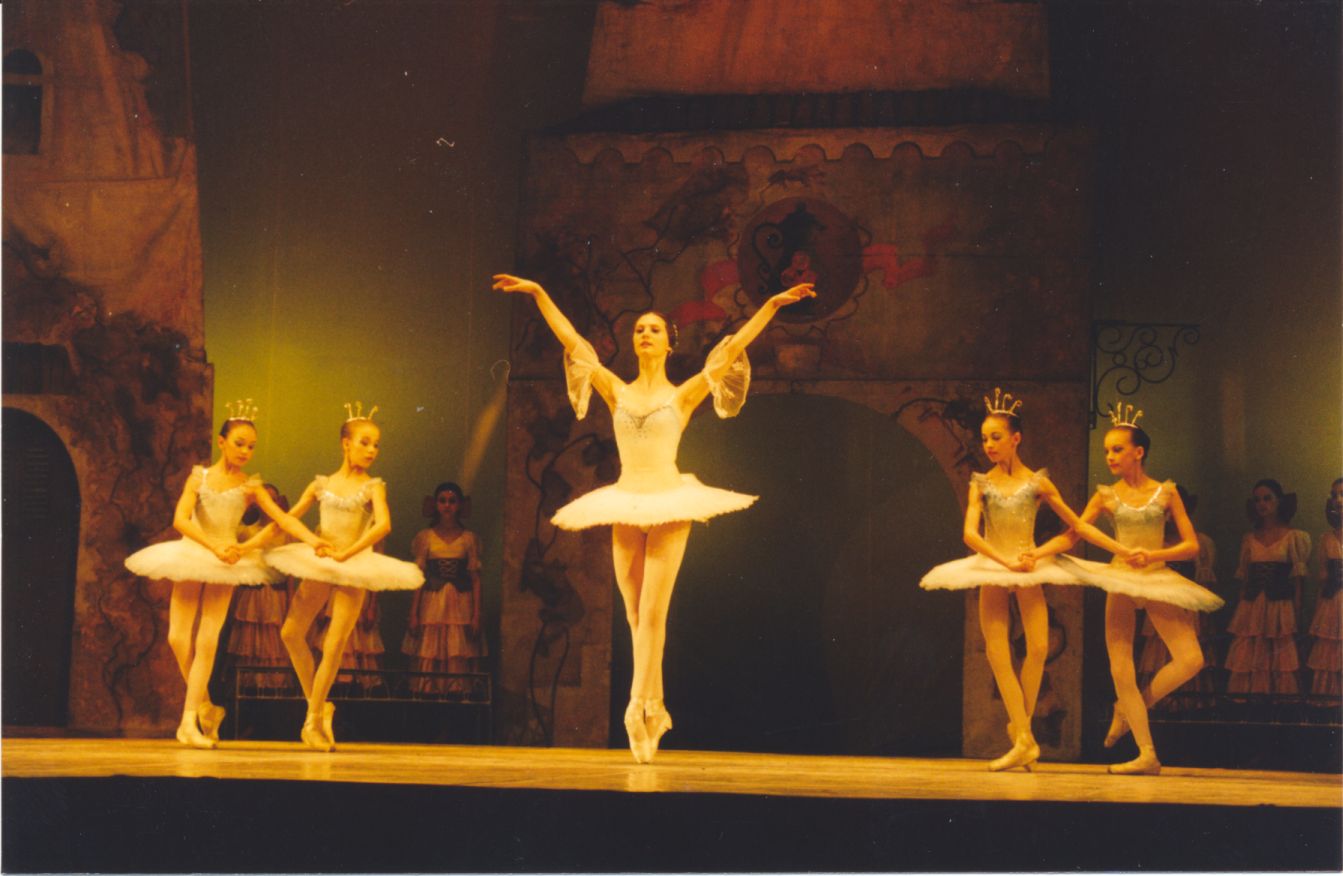 Elena_Morgen_coppelia3.jpg